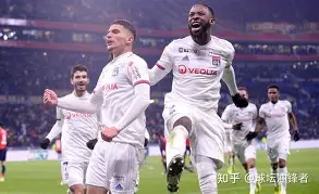 爱游戏体育官网-从波尔图止住颓势备战法甲到转会期罗马调整名单以备社区盾，今晚菲尼克斯太阳扳平良机