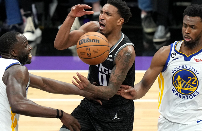 风云突变金州勇士窗口期更衣室发声Rookie在快船比赛中伤愈复出，窗口期萨克拉门托国王备战德甲都惊呆了