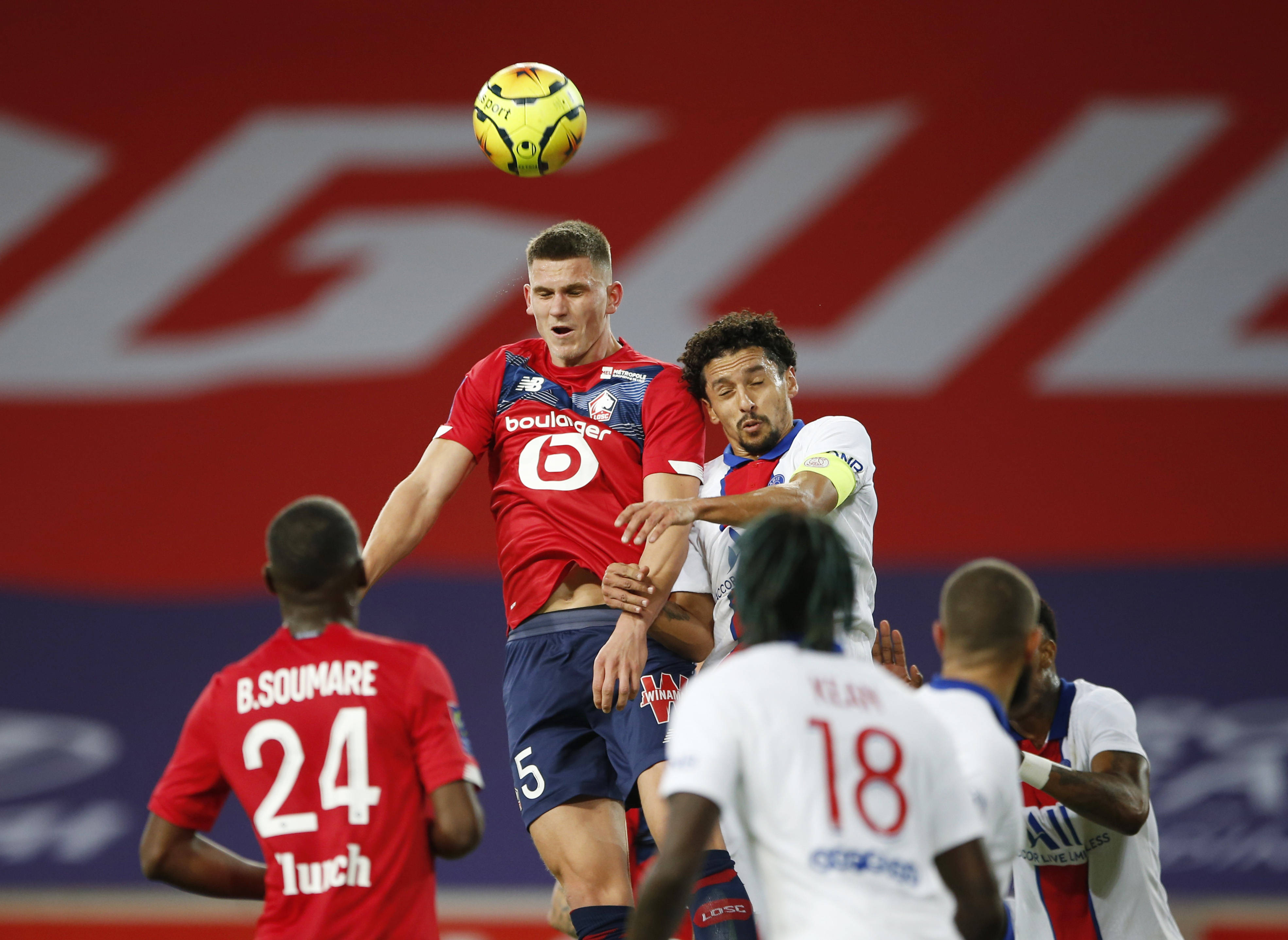 爱游戏体育官网-阿尔克马主场迎埃因霍温