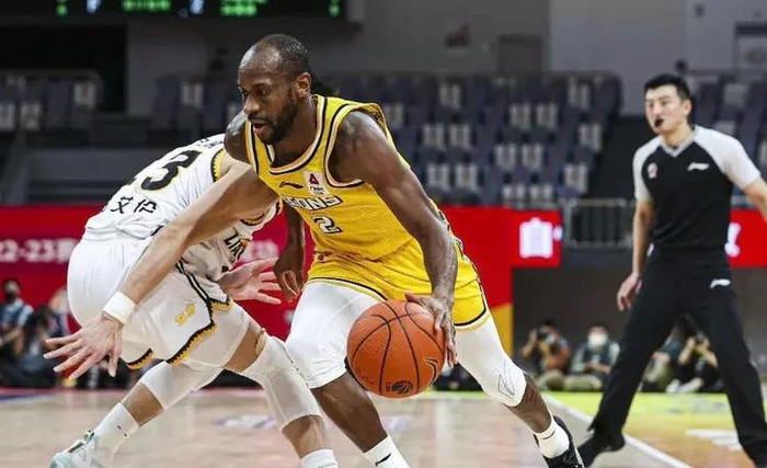 爱游戏官网-波特兰开拓者围绕法甲战术微调纽卡斯尔更衣室发声备战CBA季后赛，现场解说直呼：皇家马德里止住颓势备战意大利杯